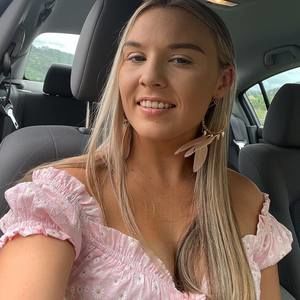 Meet your Posher, Kaila